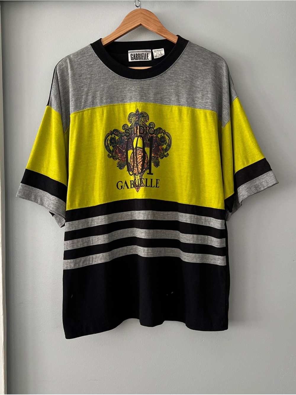 Vintage 90s Gabrielle Black Yellow Gray Striped Logo T-Shirt Men’s XL Baggy Look